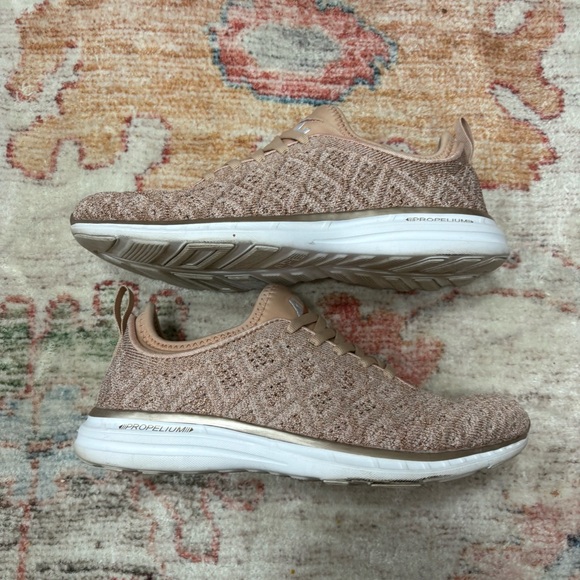 APL Athletic Propulsion Labs Techloom Phantom Rose Gold/Pink Women’s Shoe Size 7 - Picture 7 of 13